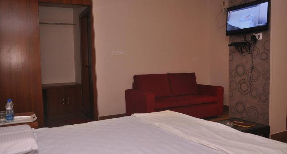 TG Rooms Baralal Street, Ranchi 4